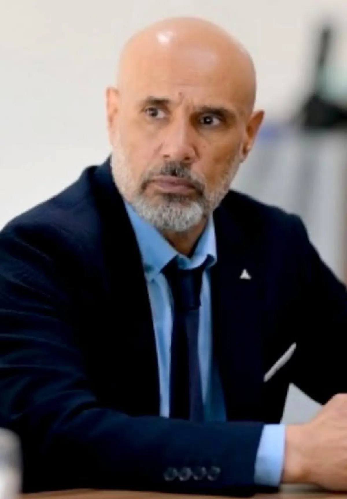 الاتحاد الدولي لكرة القدم "فيفا" يدرج السنيني في قائمة خبراء التطوير الفني العالمية