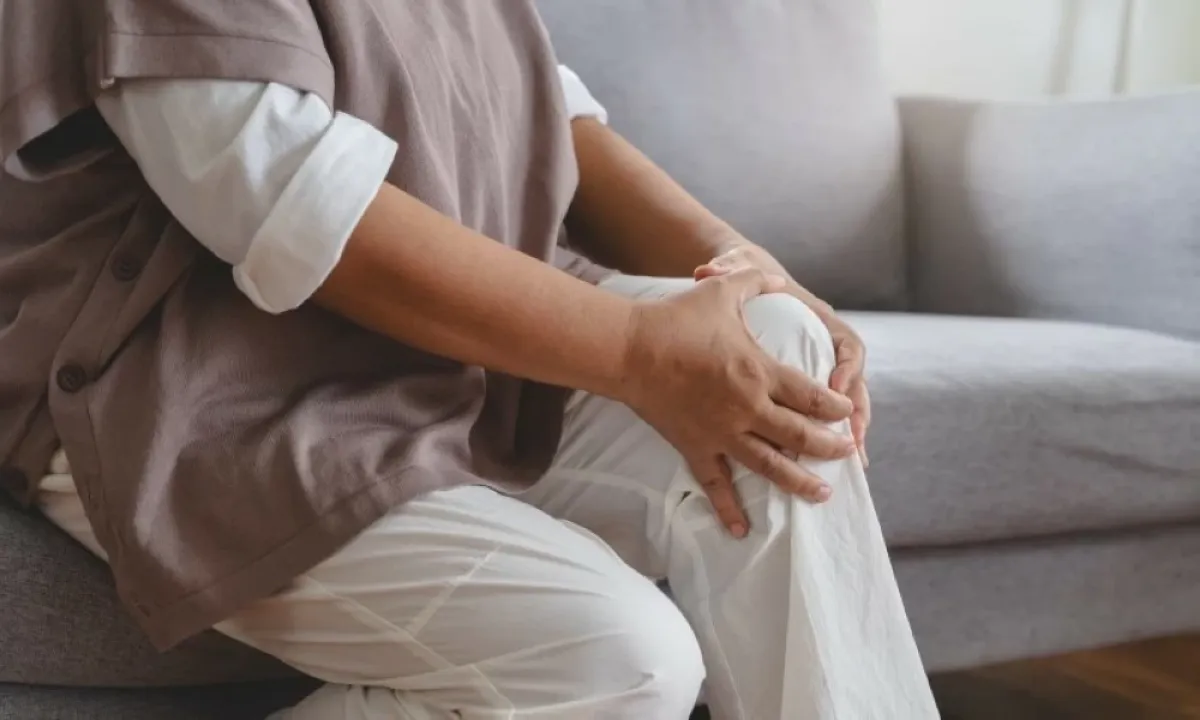 اكتشاف واعد: دواء جديد يعيد بناء غضروف الركبة ويحارب التهاب المفاصل