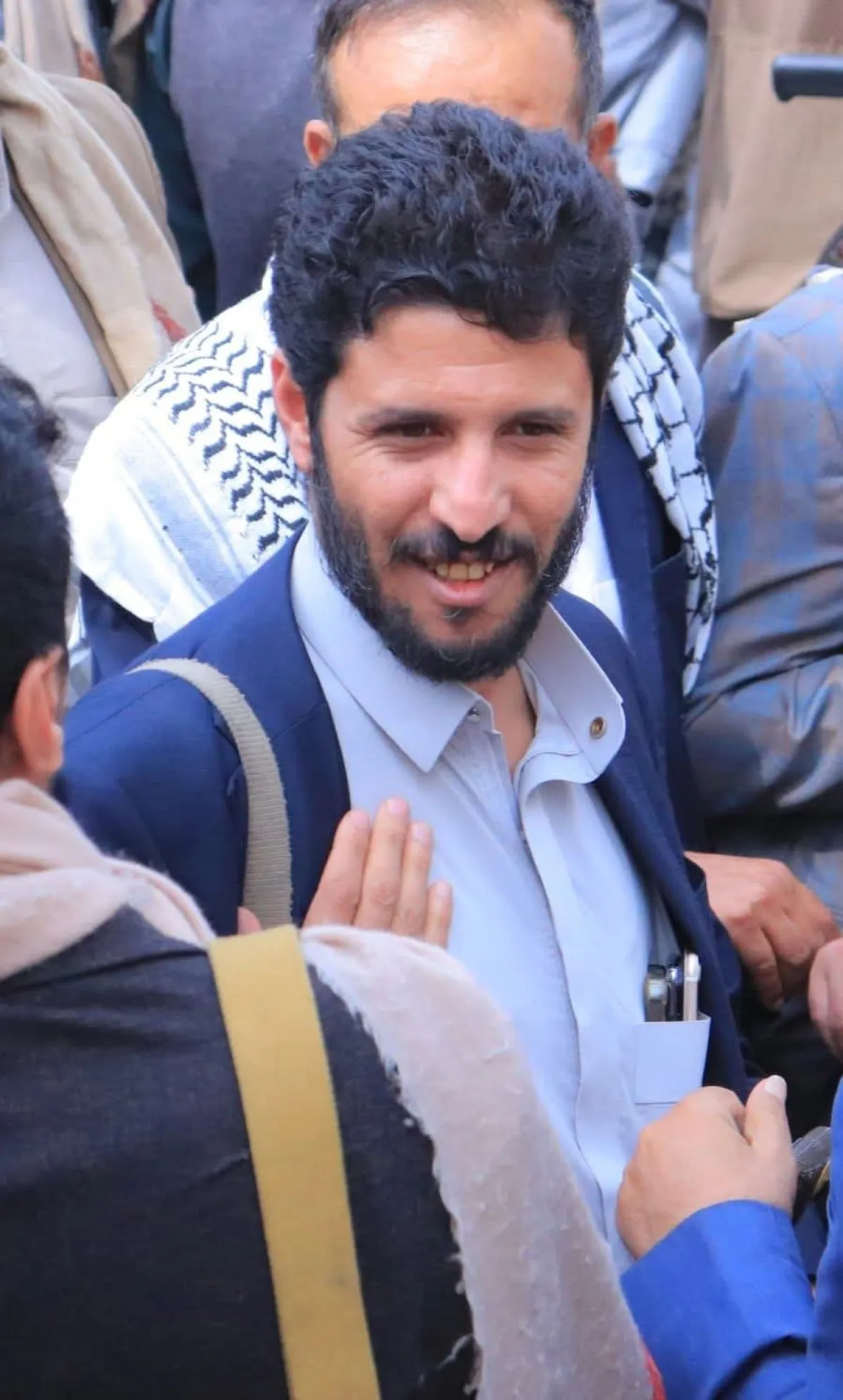 مليشيا الحوثي تختطف شيخًا قبليًا في عمران