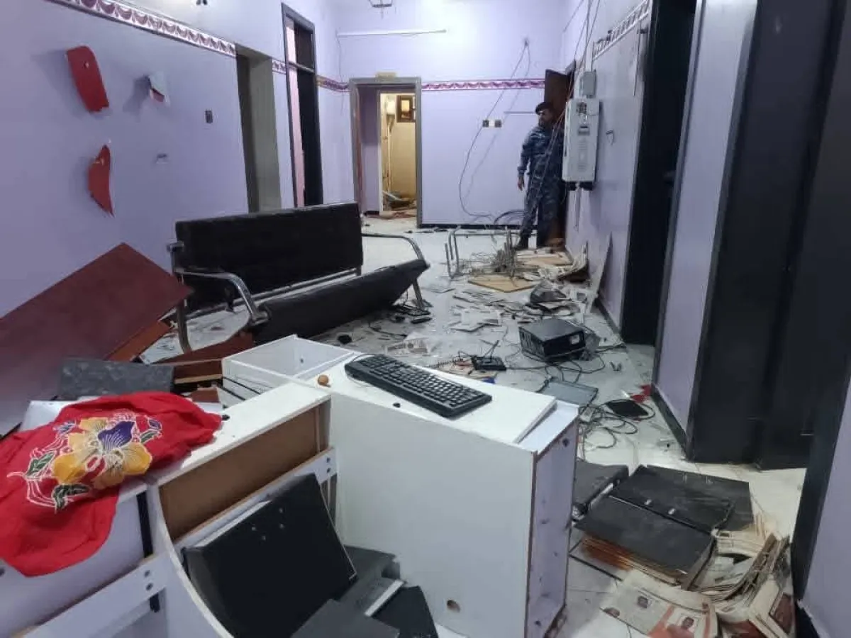 "الصحفيين اليمنيين" تُدين اقتحام صحيفة عدن الغد وتطالب بمحاسبة المعتدين