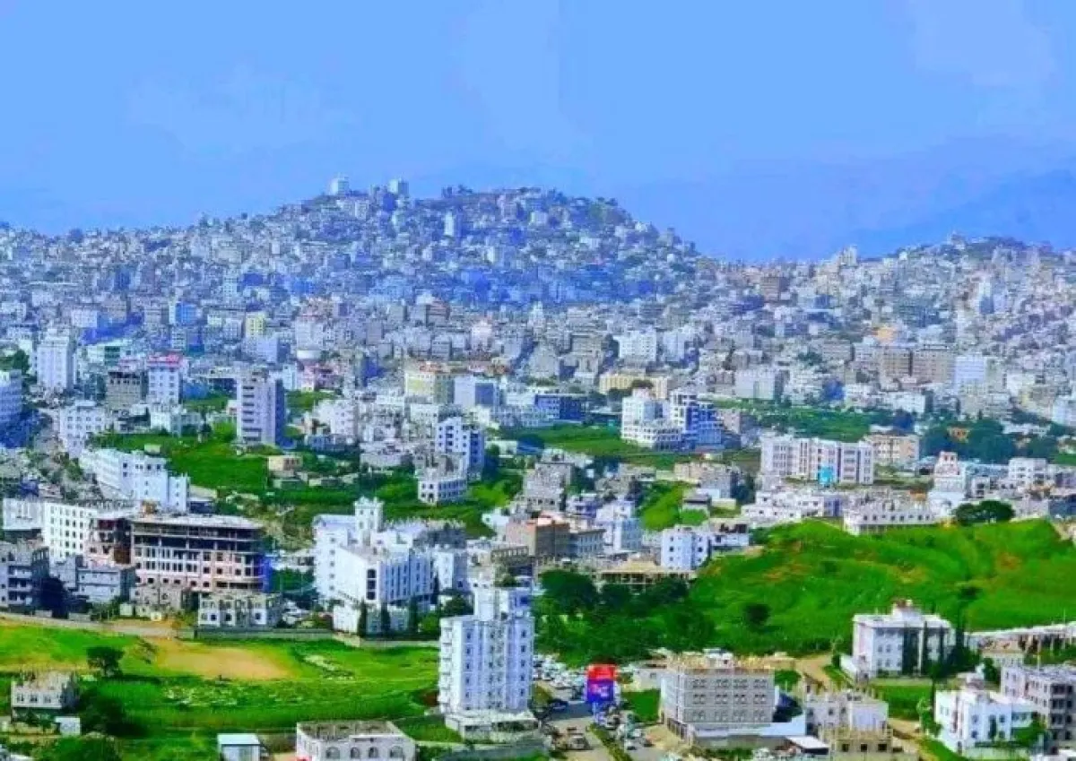 العثور على جثمان امرأة بعد يوم من إصابة طفل أثناء محاولة اختطافه في إب