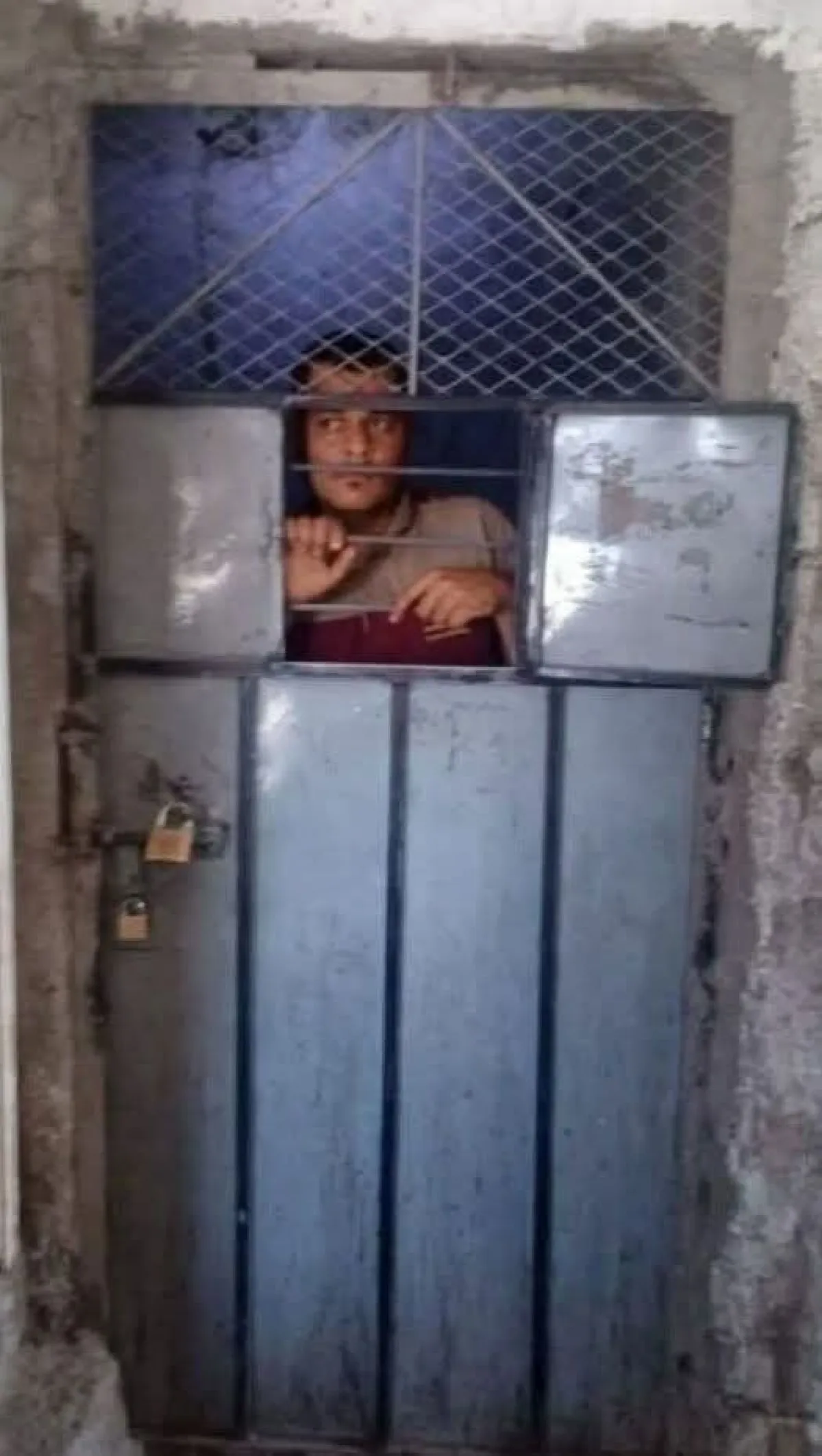 على خلفية مناهضة 