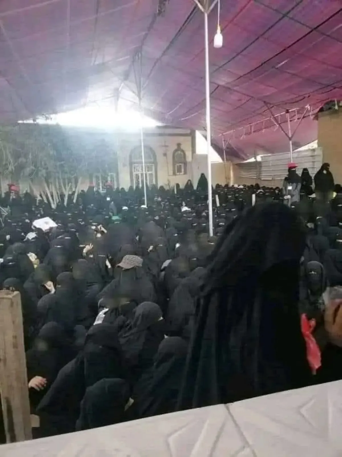 Worsening Hunger in Houthi Areas as Salary Crisis Deepens During Ramadan