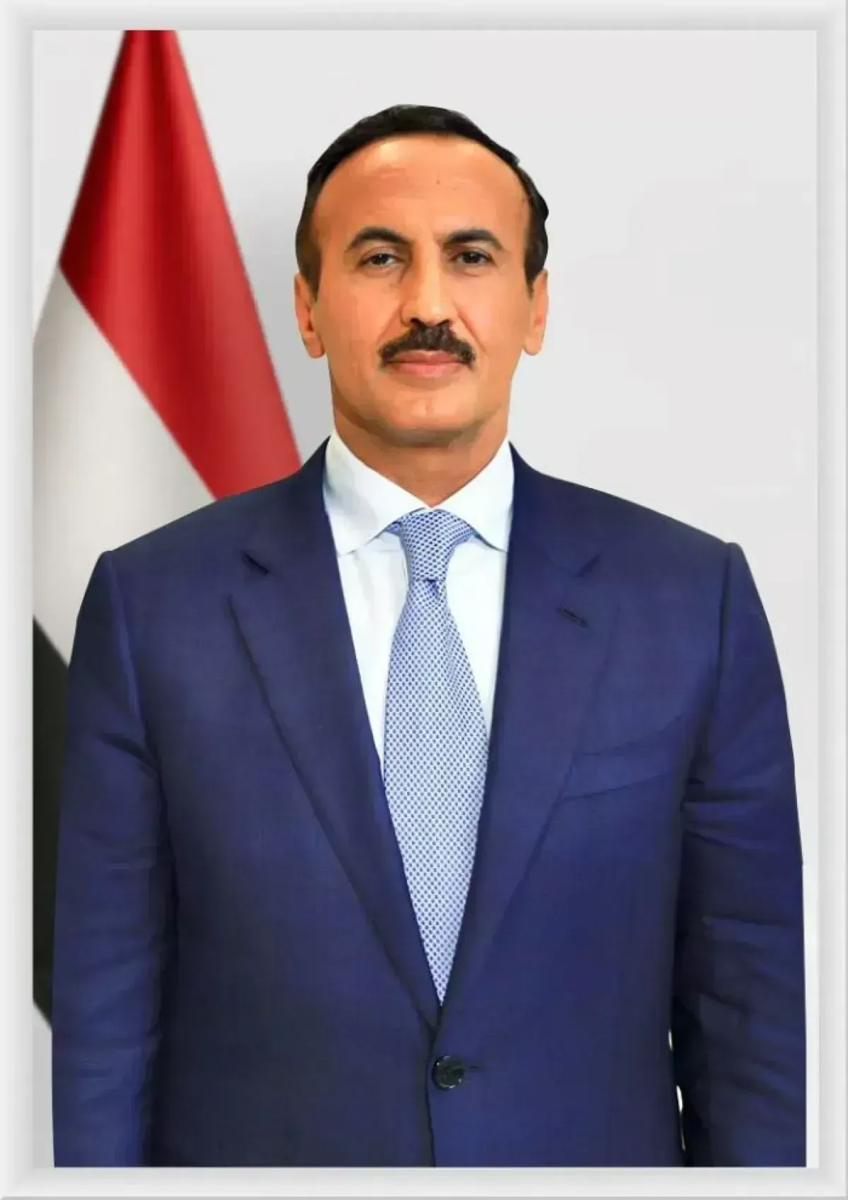 أحمد علي عبدالله صالح يُعزي في وفاة الحاج علي عبده ثابت