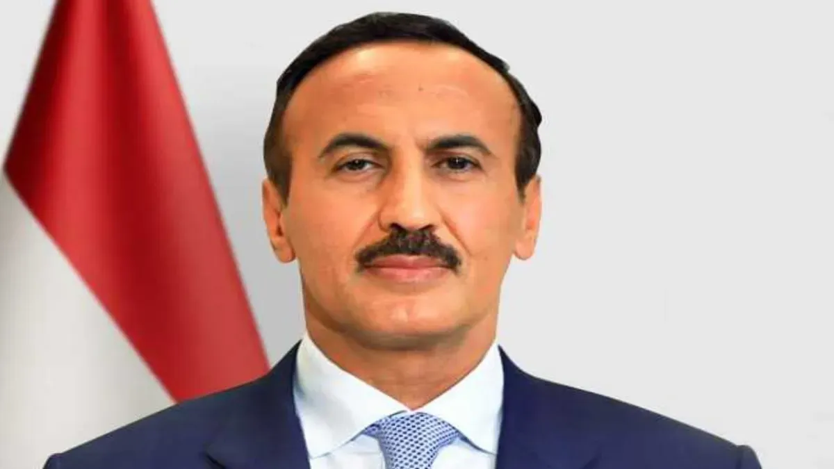 أحمد علي عبدالله صالح يُعزّي بوفاة المناضل اللواء محسن محمد العلفي