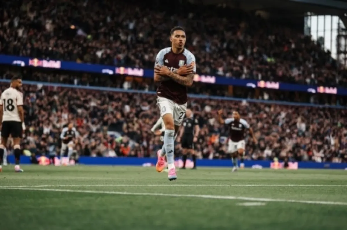 أستون فيلا يكتسح ليفربول ويحجز مقعده في دوري أبطال أوروبا