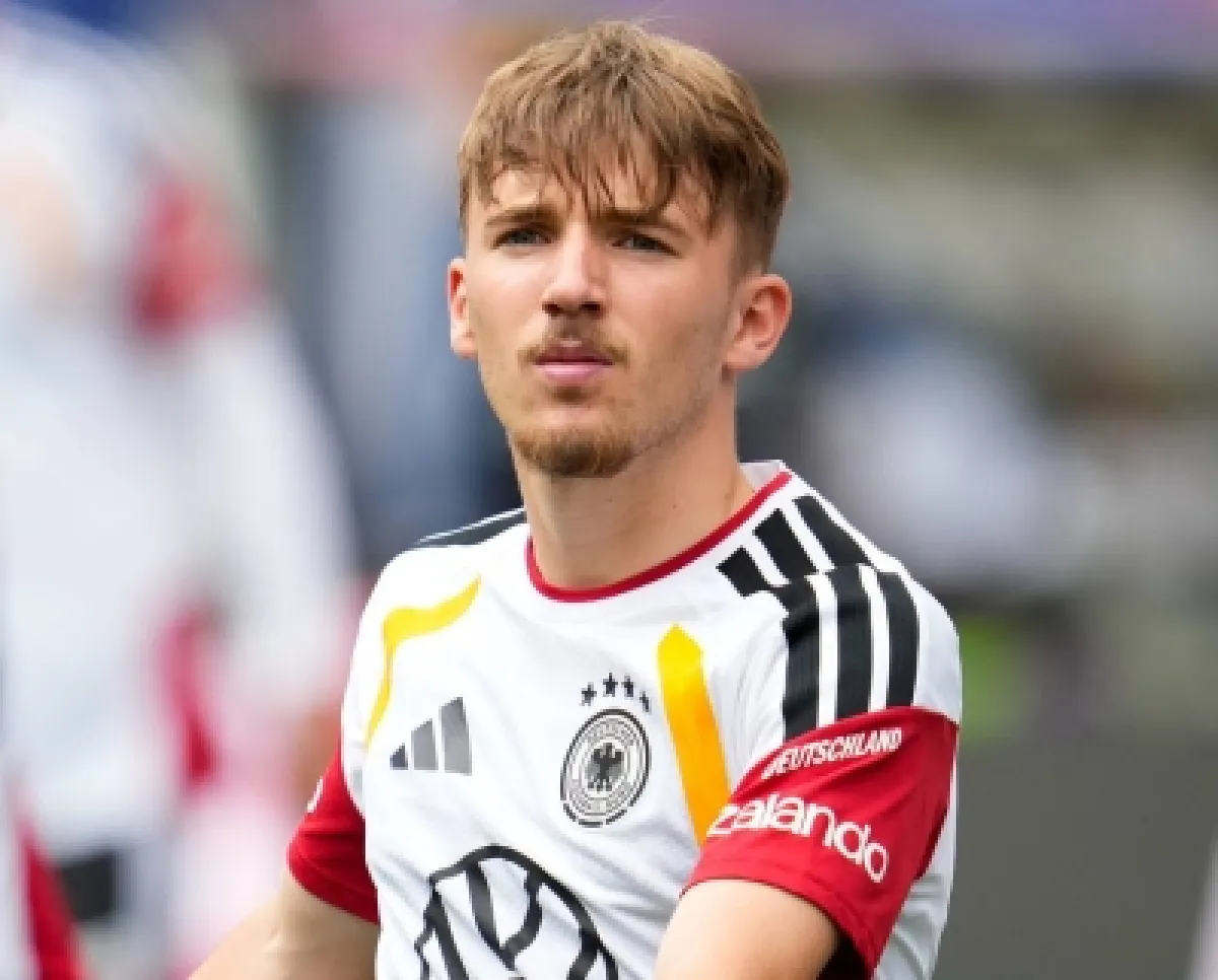 إصابة لاعب ألمانيا الشاب لينارت كارل تبعده عن التدريبات قبل مواجهة أمريكا