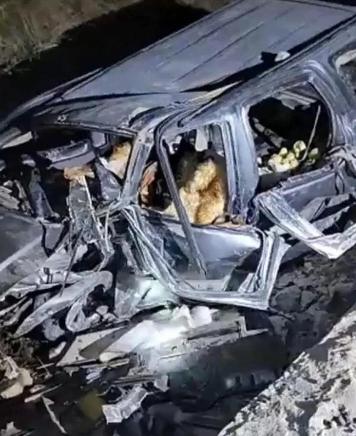 حادث مروع في نقيل الشق بإب يودي بحياة ثلاثة مسافرين