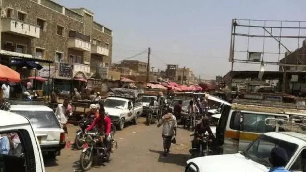 وفاة شاب برصاص مسلح في سوق شعبي بلحج