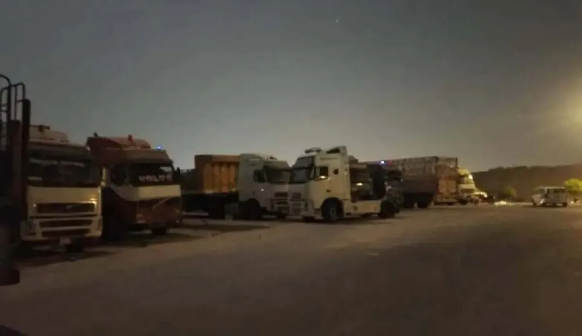 Truckers Protest Port Monopoly in Mukalla, Yemen
