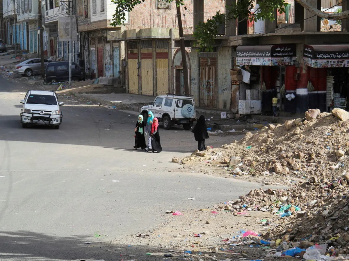 الشبكة اليمنية: 21 جريمة وانتهاكًا حوثيًا في تعز خلال 24 ساعة وإطلاق 213 مقذوفًا على مناطق سكنية