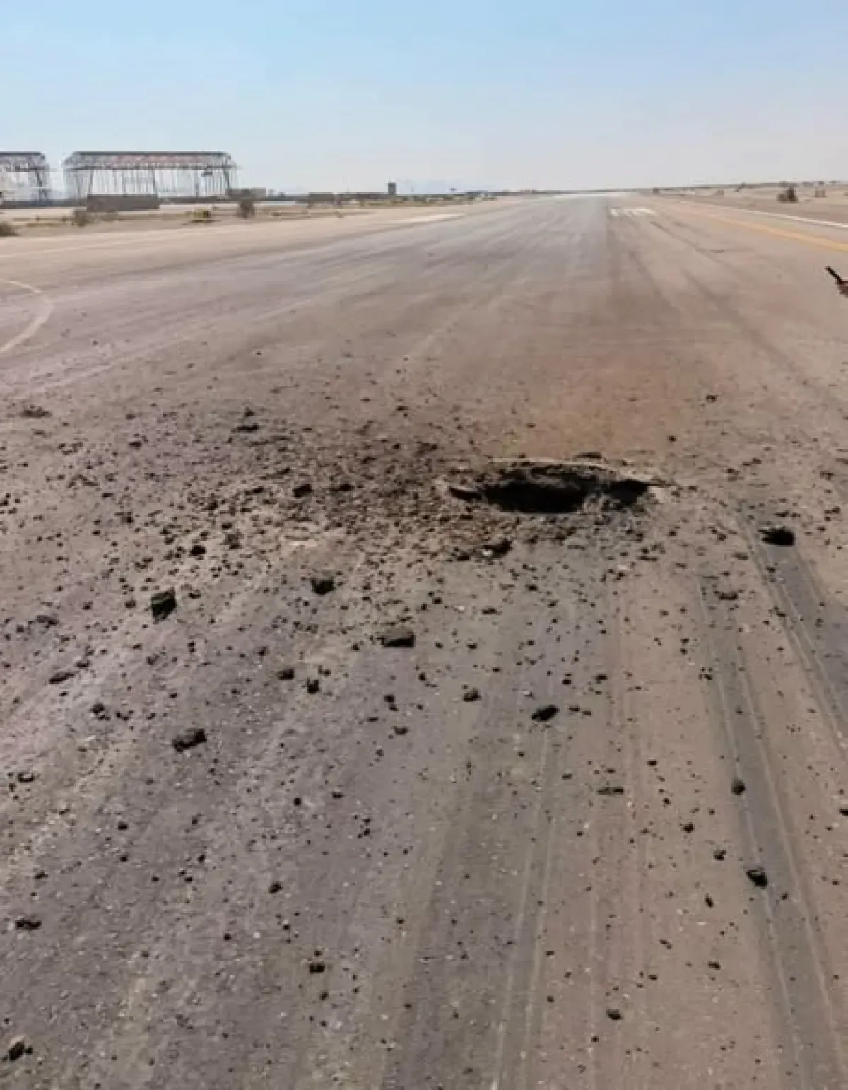 Houthi Missile Attacks on Aden International Airport Cause Civilian Casualties